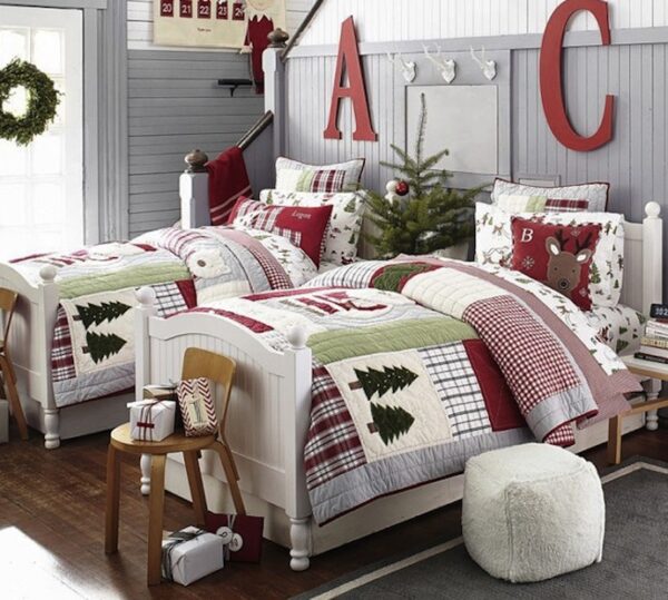 How to decorate your child's room for Christmas